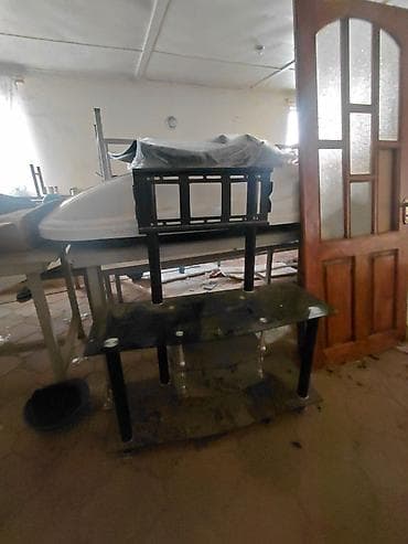 Televizor altlığı normal vəziyyətdə — 1