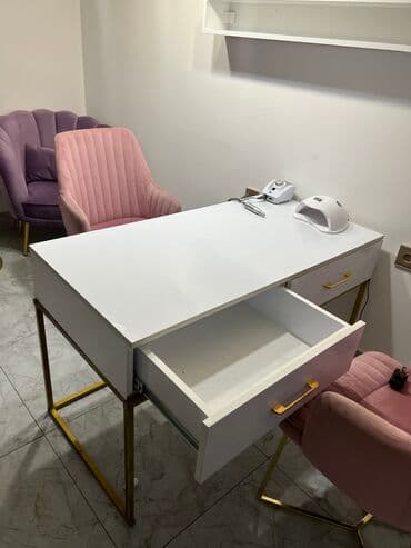 taxt ustu pakrival: Manikür stolu satilir az işledilib — 5