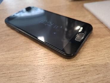 Samsung Galaxy A3 2017, 16 GB, rəng - Qara, Barmaq izi