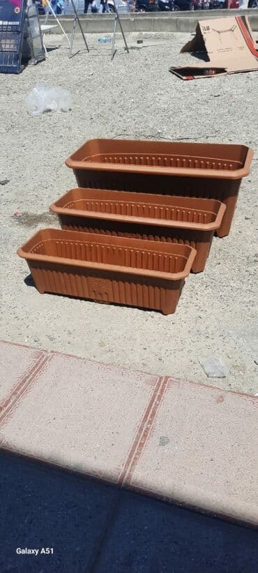 gul qablarinin satisi: Kvadrat düzbucaqlı dibçəklər 
ferqli razmerde — 1