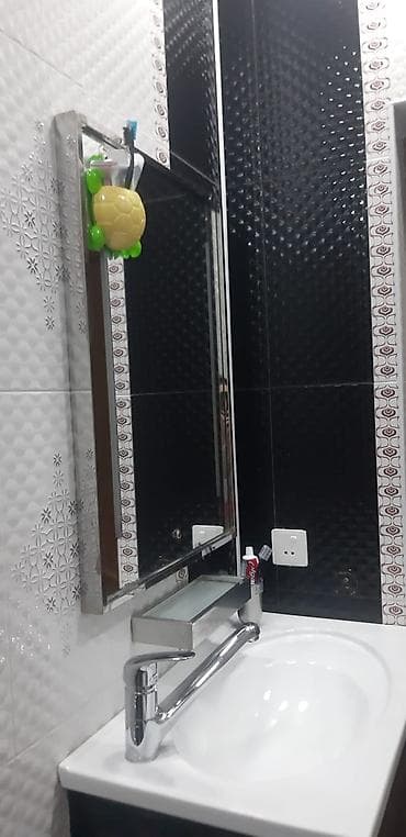 xacmazda ev satilir: Yasamal rayonu, Mida yaşayış kompleksinin yaxınlığında yerləşən həyət — 8