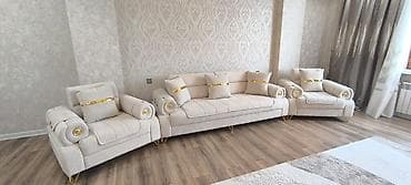 Klassik-lüks tərzdə 3-lü yumşaq mebel dəsti - Tərkib: 1 geniş divan + — 1
