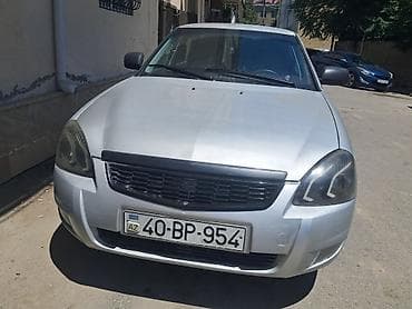 VAZ (LADA) Priora: 1.6 l | 2008 il 26889 km Hetçbek