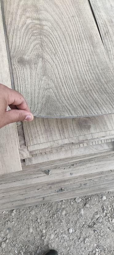 kafel metlaq satışı: LVT vinil pvc laminat doseme ucun satilir.Agac teksturalidir. 1 — 5
