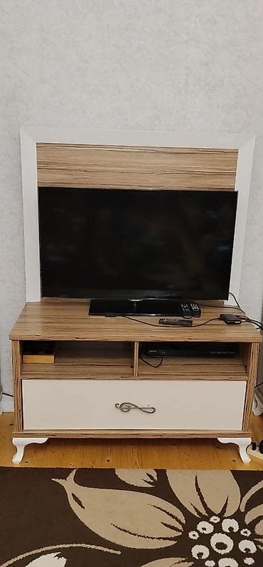 salyan mebel salonu: Qonaq otağı dəsti – vitrin şkafı, TV stendi və divan - Vitrin şkafı — 2