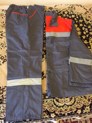 iş paltarı: Uniforma iş geyimi Yeni, əla vəziyyətdə — 1