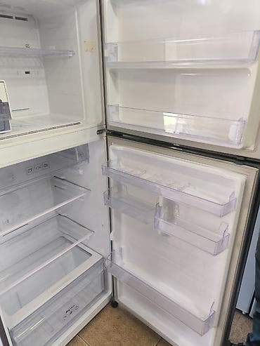 enerji soyuducu: İşlənmiş 2 qapılı Samsung Soyuducu Satılır, rəng - Boz, Dolab içi — 3