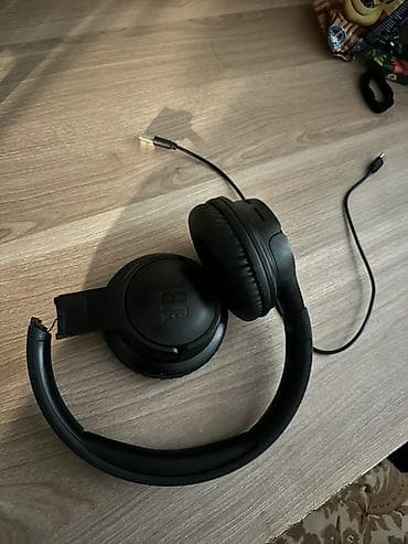 micro qulaq: JBL simsiz qulaqlıq 2 defe işledilib kenarinda ehtiyatsizliqdan zede — 1