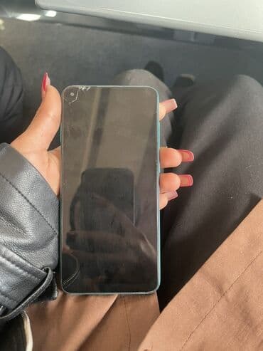 телефон fly bl9104: Mavi rəngli smartfon Xüsusiyyətlər: - Korpus: yanlarda mavi rəng — 4