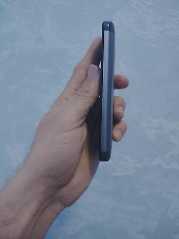 z filip 4: Nokia 8000 4G, 256 GB, rəng - Qara, Düyməli, İki sim kartlı — 3