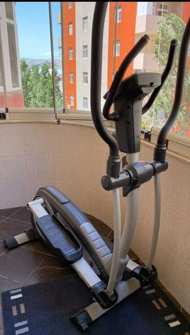 Elliptik trenajor, evdə idmanla məşğul olmaq üçün əlverişlidir lalafo.az -da Elliptik trenajor, evdə idmanla məşğul olmaq üçün əlverişlidir