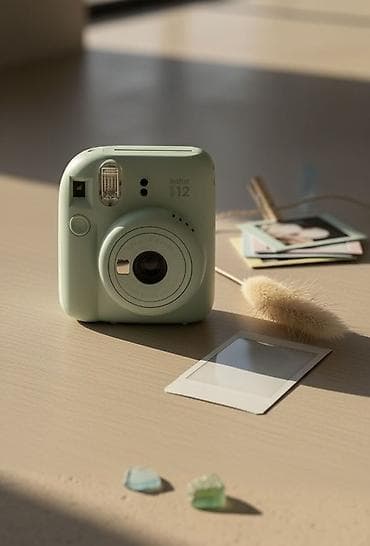 mini televizor: Fujifilm Instax mini 12 – ani fotoaparat - Rəng: pastel yaşıl - Çap — 1