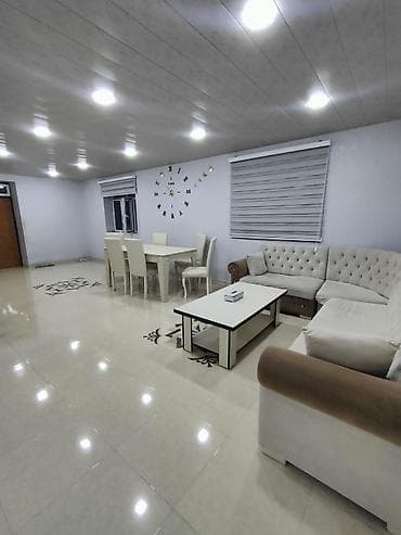 iceri şeherde kiraye evler: 3 otaqlı geniş mənzil – müasir interyer - Geniş salon: künc divan — 7