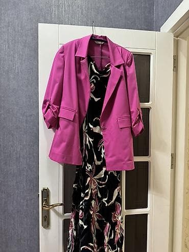 Phardiden 220 azn alinib, 36-38 bedene gedir. 1 defe geyinilib. 85 AzN