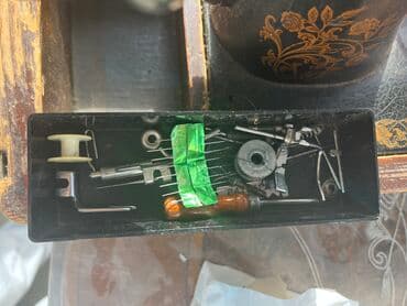 qədim radio: Tikiş maşını. İşleyir. Qedimidi. Çatdırılma yoxdur. Qiymeti 120 azn — 5