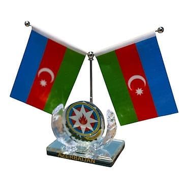 bayraq ölçüləri: Masaüstü Azərbaycan bayraqları və bəzək kompozisiyası - İki ədəd — 2