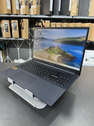 asus i7: İşlənmiş ASUS Vivobook, 15.6 ", AMD Ryzen 9, 1 TB — 2