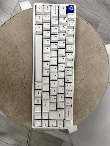 mechanical: Akko 3068B mekanik klaviatura - 65% kompakt layout – 68 düymə, ox — 2