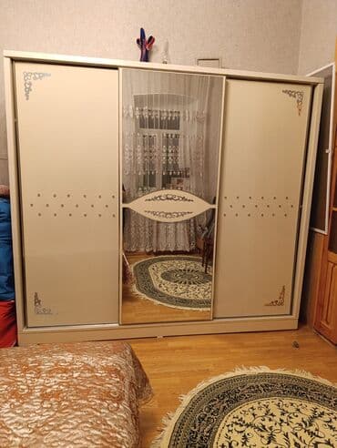 pərdə modelləri 2022: Eni 2.40 hündürlüyü 2.20 Təzə kimidi.Heç bir problemi yoxdu.Ünvan — 2