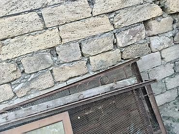kitab şkafi: Diqqət plastik pəncərələr və krovat- setkaları. Metal .krovat- — 5