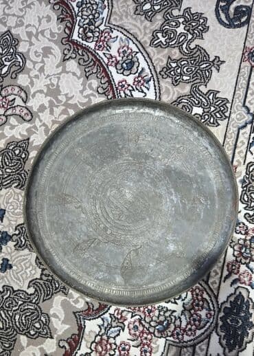 yeni xalca: Məhsul: Mis/ böyük sini (oyma naxışlı) Təsvir: - Dairəvi böyük — 2