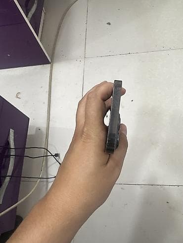 IPhone 13 Pro, Space Gray, Face ID lalafo.az -da IPhone 13 Pro, Space Gray, Face ID