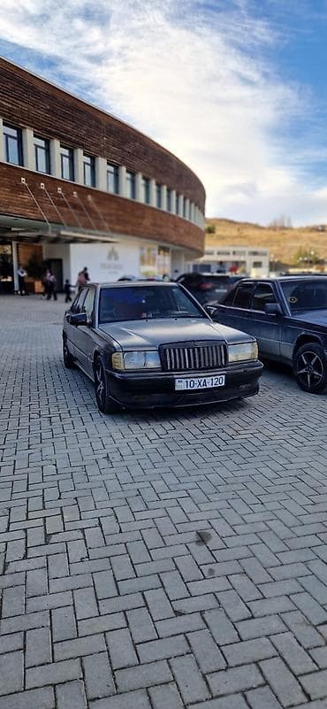 mersedes 1 8: Mercedes-Benz 190 (W201): 2 l | 1991 il Sedan — 7