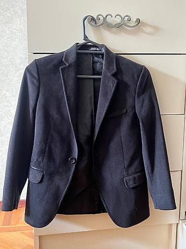 7-8 yaş oğlan uşağına pencək türkiyədən alınıb təzə kimidir