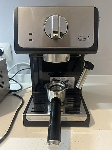 kofe aparatl: Qəhvə maşını Delonghi, Yarımavtomat, Kapuçinator ilə — 2