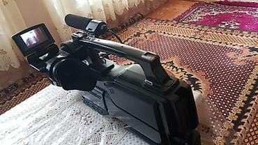 sony maqintafon: Təcili satılır.Sony1000 videokamera.Yaxşı vəziyyətdədir,Çantası — 2