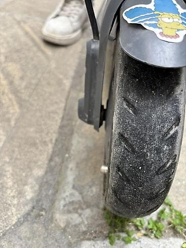 Elektrik skuter - Şəhər daxili sürüş üçün kompakt elektrik skuter - — 2