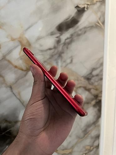 ayfon satilir: IPhone 8 Plus, 256 GB, Qırmızı, Barmaq izi — 8
