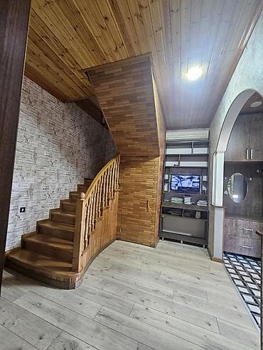 3 sot torpaq: Satış üçün həyət evi Ünvan Zabrat1 - Memarlıq: İki mərtəbəli, fasadı — 6