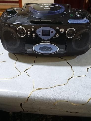 Radio işləyir.Kaset yerində remen dəyişməlidir.Tok şunuru yoxdur