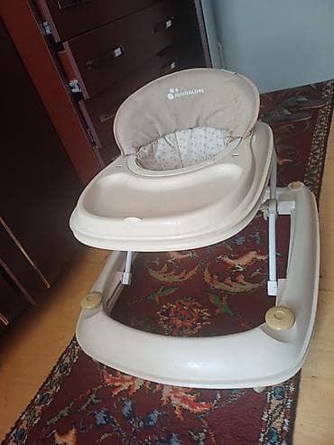 oyuncaq araba: Klassik gəzinti arabası — 1