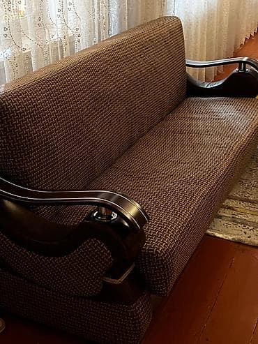 Divan kreslo
acilir bazasi var 
unvan semkir
0558752572