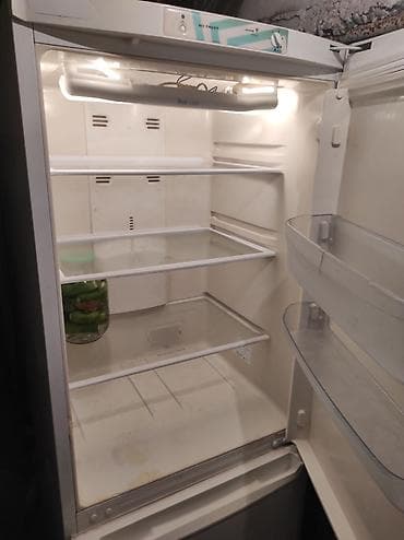 panel kamera: İşlənmiş 2 qapılı Indesit Soyuducu Satılır, rəng - Ağ, Təkərli — 2