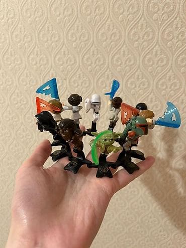 Kinder Star Wars tam kolleksiya əla vəziyyətdə.Sadəcə 2 sinin kağızı — 1