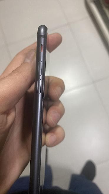 notebook cantaları bakı: IPhone 8, 64 GB, Qara — 5