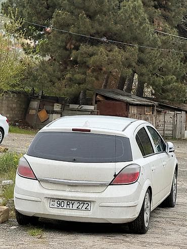 diffuser satisi: Opel Astra: 1.3 l | 2006 il 320000 km Hetçbek — 1
