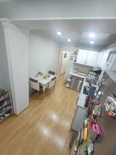 binə atçiliq: Nərimanov metrosunun yaxınlığında 5 mertebeli binanın 5-ci — 4