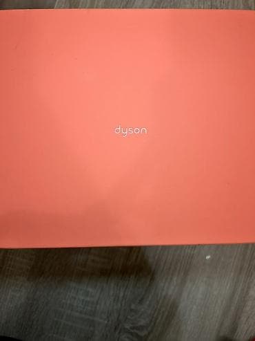 Dyson Airwrap multi-styler – xüsusi rəngli kolleksiya Qutuda olanlar