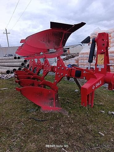 Satılır.7hektar yer əkilib.real alıcı olsa 0504400579 əlaqə saxlasın