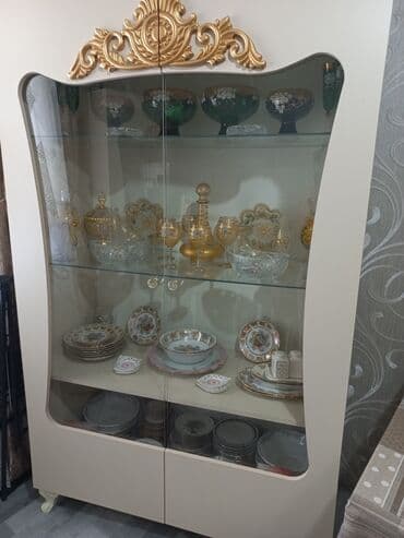 угловой шифоньер в спальню: TV altlığı — 1