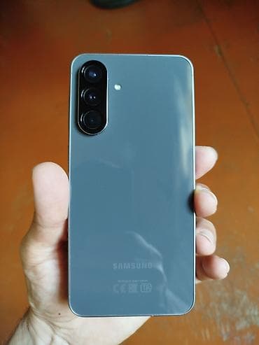 samsung galaksy a56: Samsung Galaxy A56 5G, 256 GB, rəng - Boz, Barmaq izi — 2