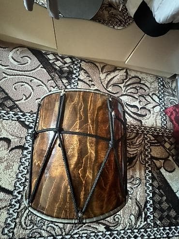 Qarmonlar: Qaval (nağara) – klassik taxta korpuslu, iplə dartılma sistemi olan — 2