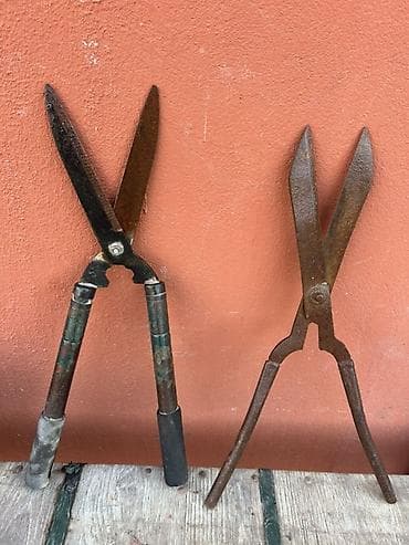 Ручные механические инструменты: Bağ və ustaxana alətləri dəsti Tərkib: - Uzun əl mişarı – qalın taxta — 3