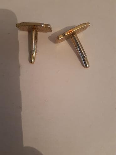 saat ve samdanlar: Kişi köynəyi ücündu. Düymələr — 4