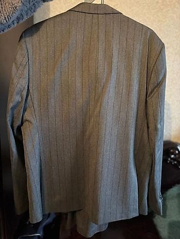 dağ geyimleri: 54 razmerRamzotti kişi kostyumu – klassik səliqəli zolaqlı dizayn. - — 2