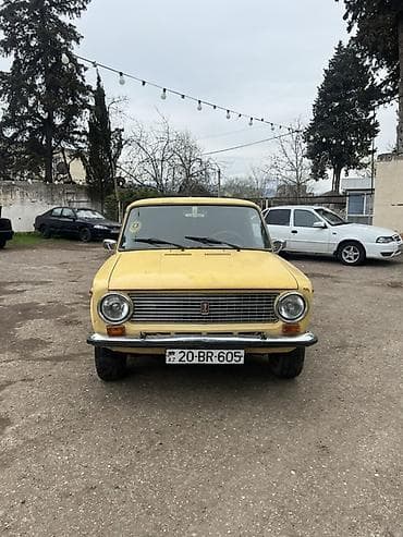 ucuz maşınar: Model: VAZ 2101 “Jiquli” Kuzov: sedan, 4 qapı Rəng: sarı Ön-arkalı — 1